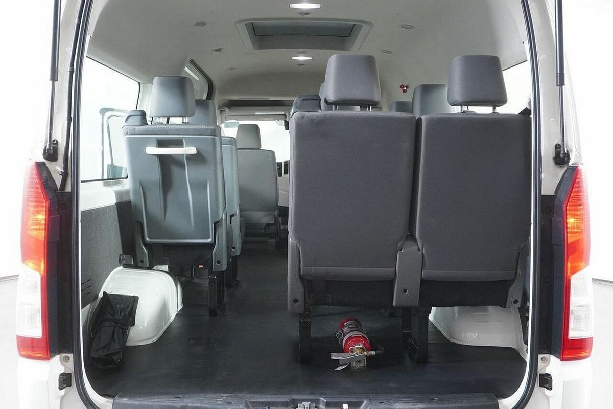 2020 Toyota HiAce Commuter (12 Seats) GDH322R