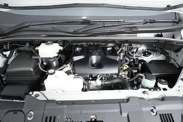 2020 Toyota HiAce LWB GDH300R