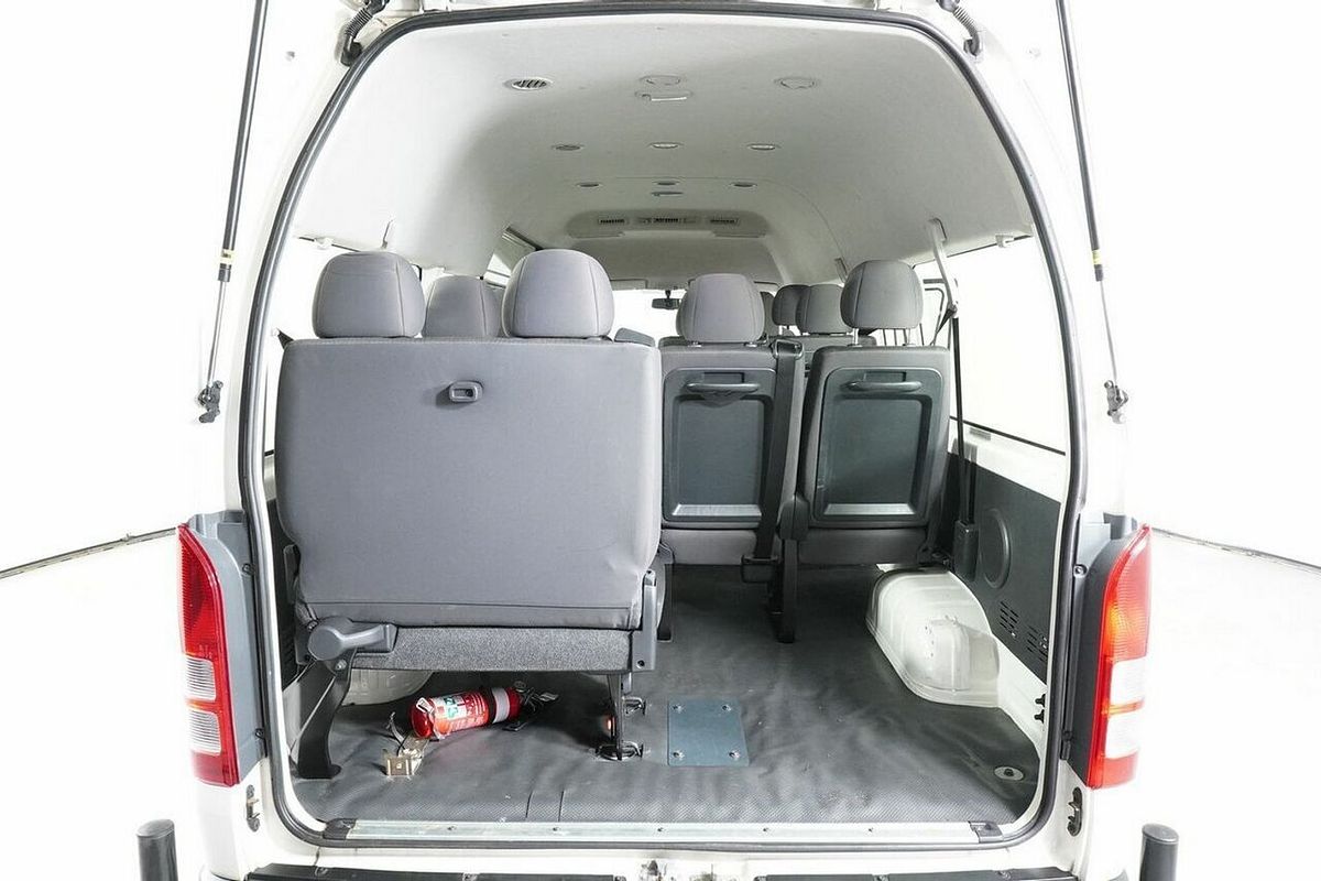 2018 Toyota HiAce Commuter KDH223R MY16