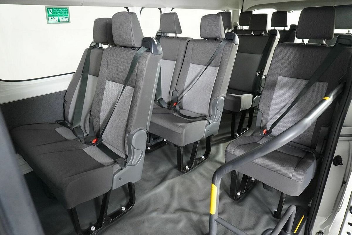 2021 Toyota HiAce Slwb Commuter (12 Seats) GDH322R
