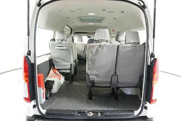 2020 Toyota HiAce Commuter (12 Seats) GDH322R