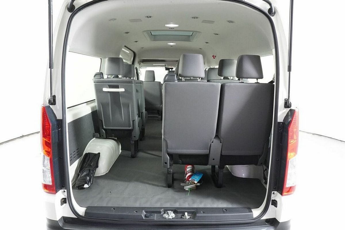 2020 Toyota HiAce Commuter (12 Seats) GDH322R