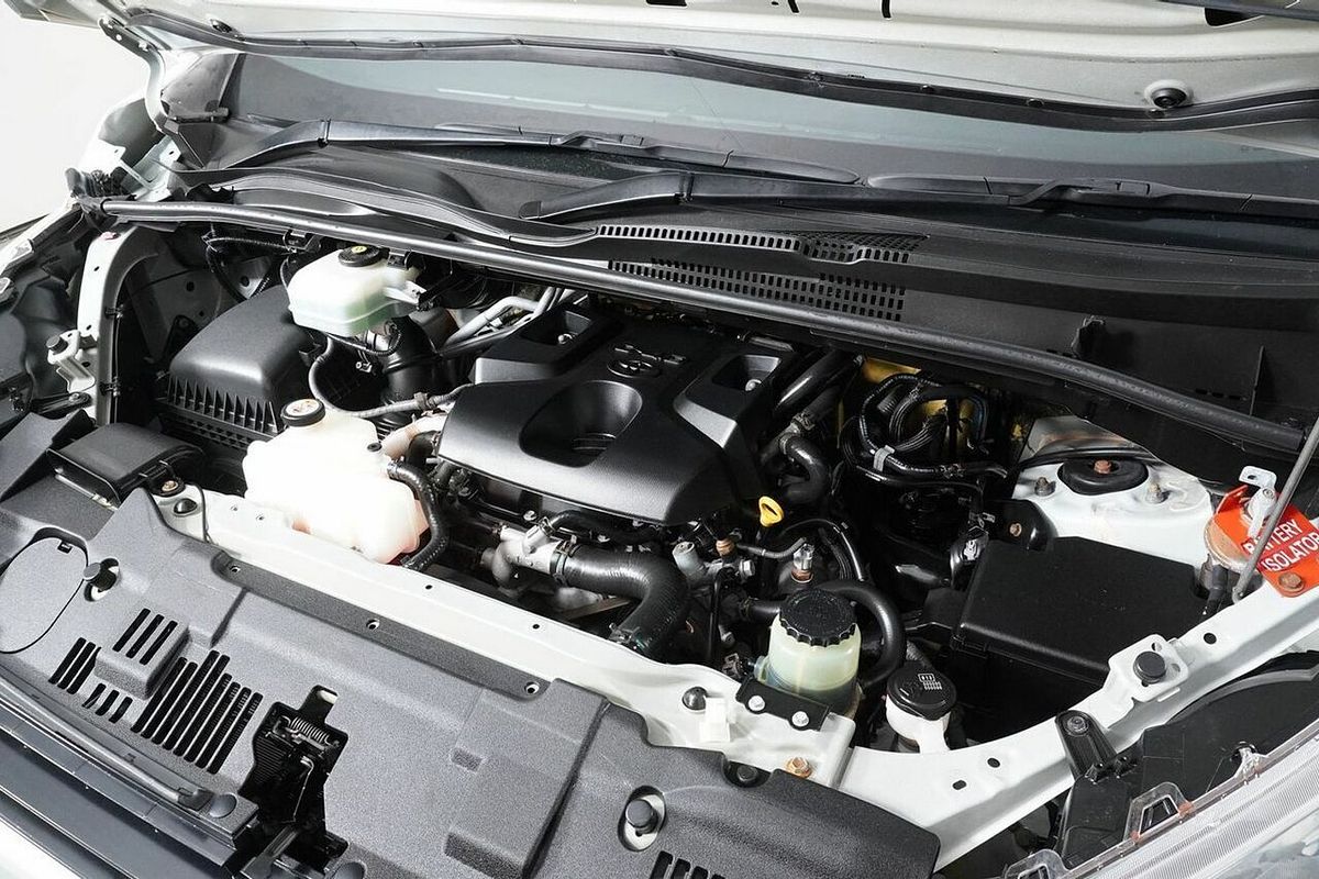 2020 Toyota HiAce Commuter (12 Seats) GDH322R