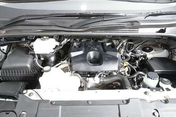 2020 Toyota HiAce Commuter (12 Seats) GDH322R