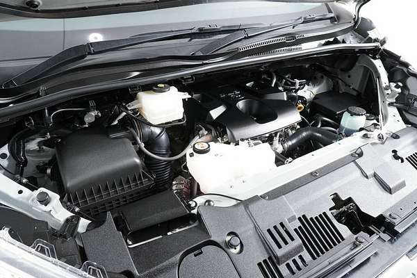 2021 Toyota HiAce Slwb Commuter (12 Seats) GDH322R