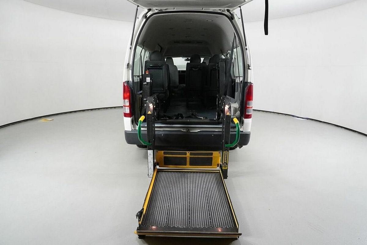 2006 Toyota HiAce Commuter TRH223R