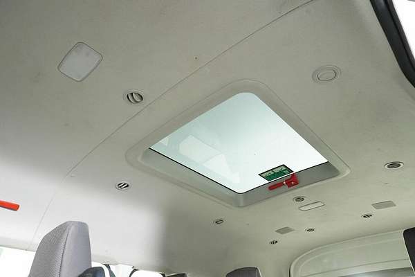 2021 Toyota HiAce Slwb Commuter (12 Seats) GDH322R