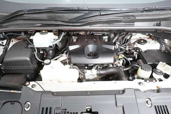 2020 Toyota HiAce Commuter (12 Seats) GDH322R