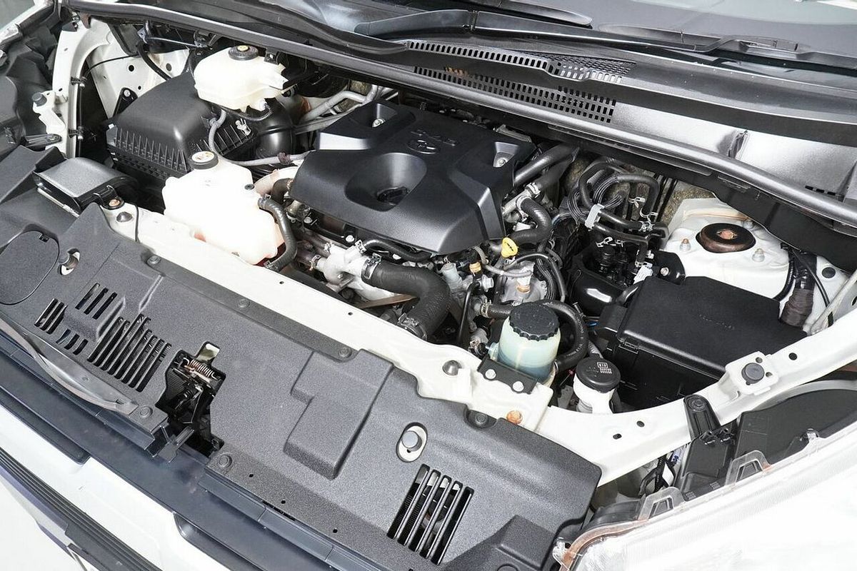2020 Toyota HiAce Commuter (12 Seats) GDH322R