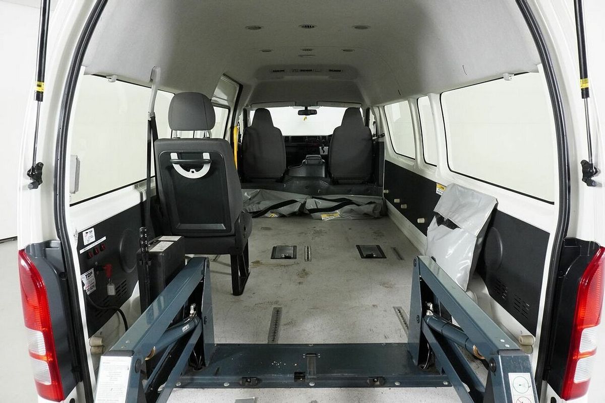 2016 Toyota HiAce Commuter KDH223R MY16