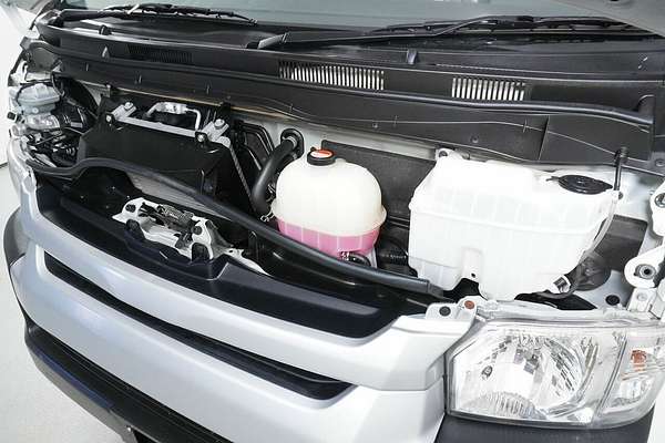 2016 Toyota HiAce Commuter KDH223R MY16