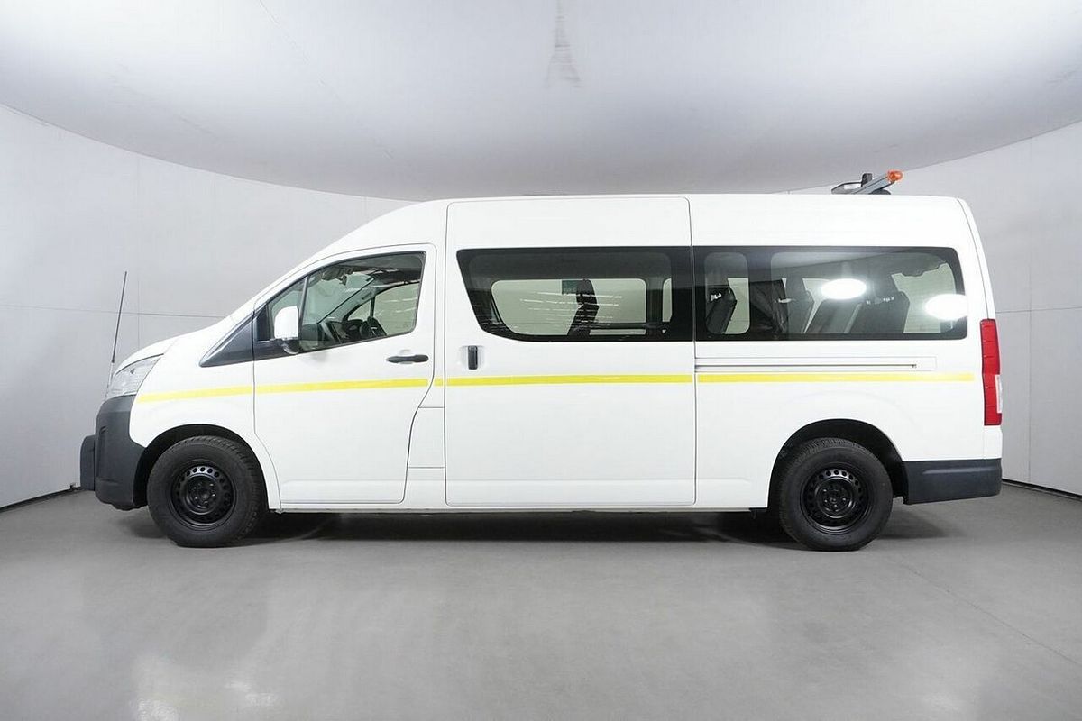 2020 Toyota HiAce Commuter (12 Seats) GDH322R