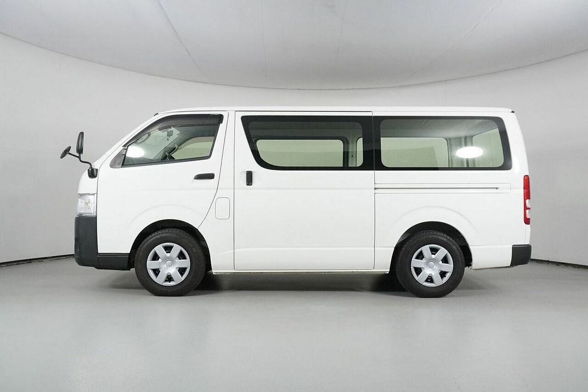 2018 Toyota HiAce DX