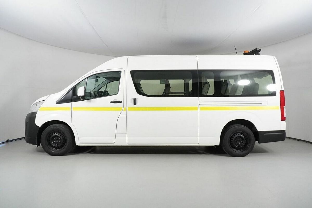 2020 Toyota HiAce Commuter (12 Seats) GDH322R