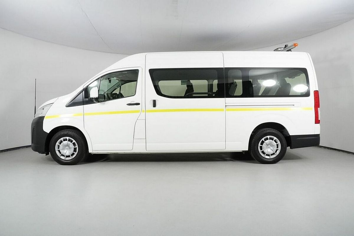 2022 Toyota HiAce Slwb Commuter (12 Seats) GDH322R