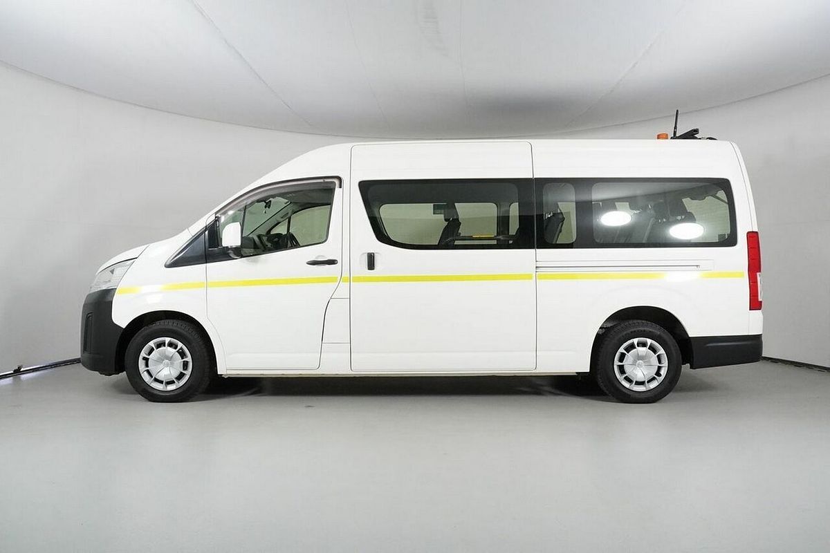 2020 Toyota HiAce Commuter (12 Seats) GDH322R
