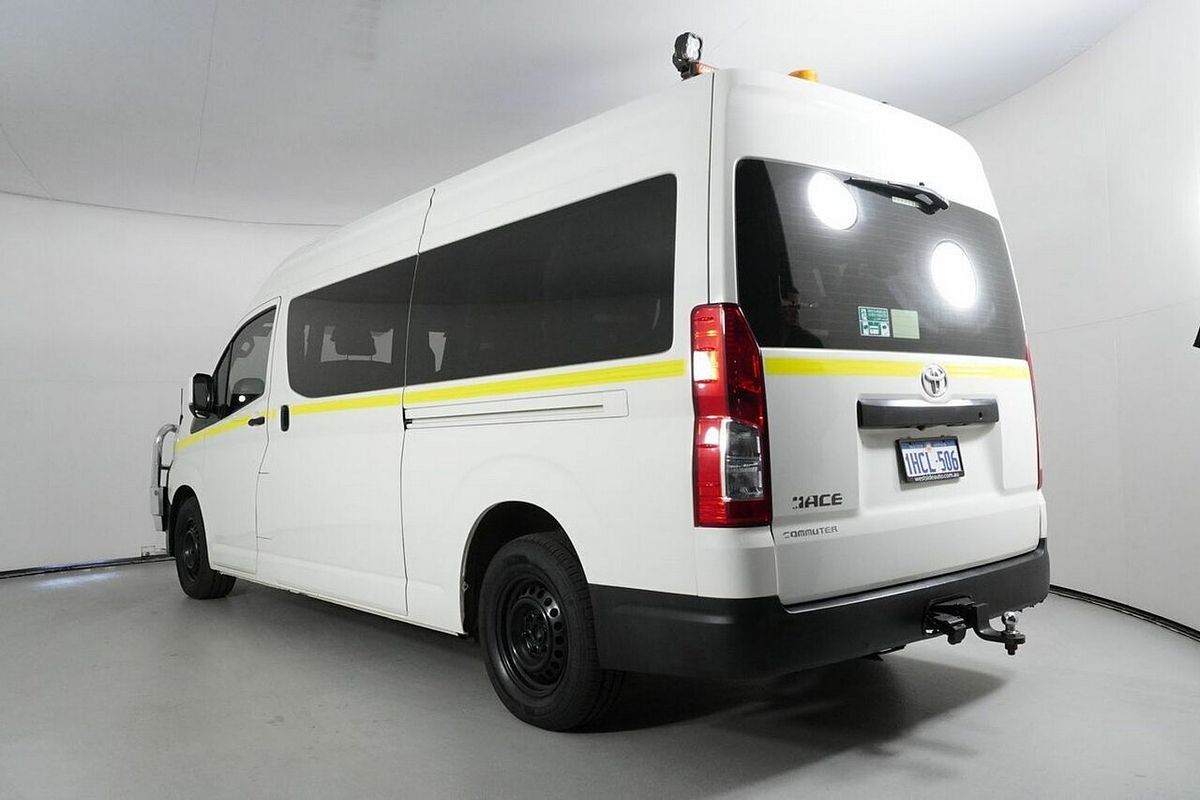 2020 Toyota HiAce Commuter (12 Seats) GDH322R