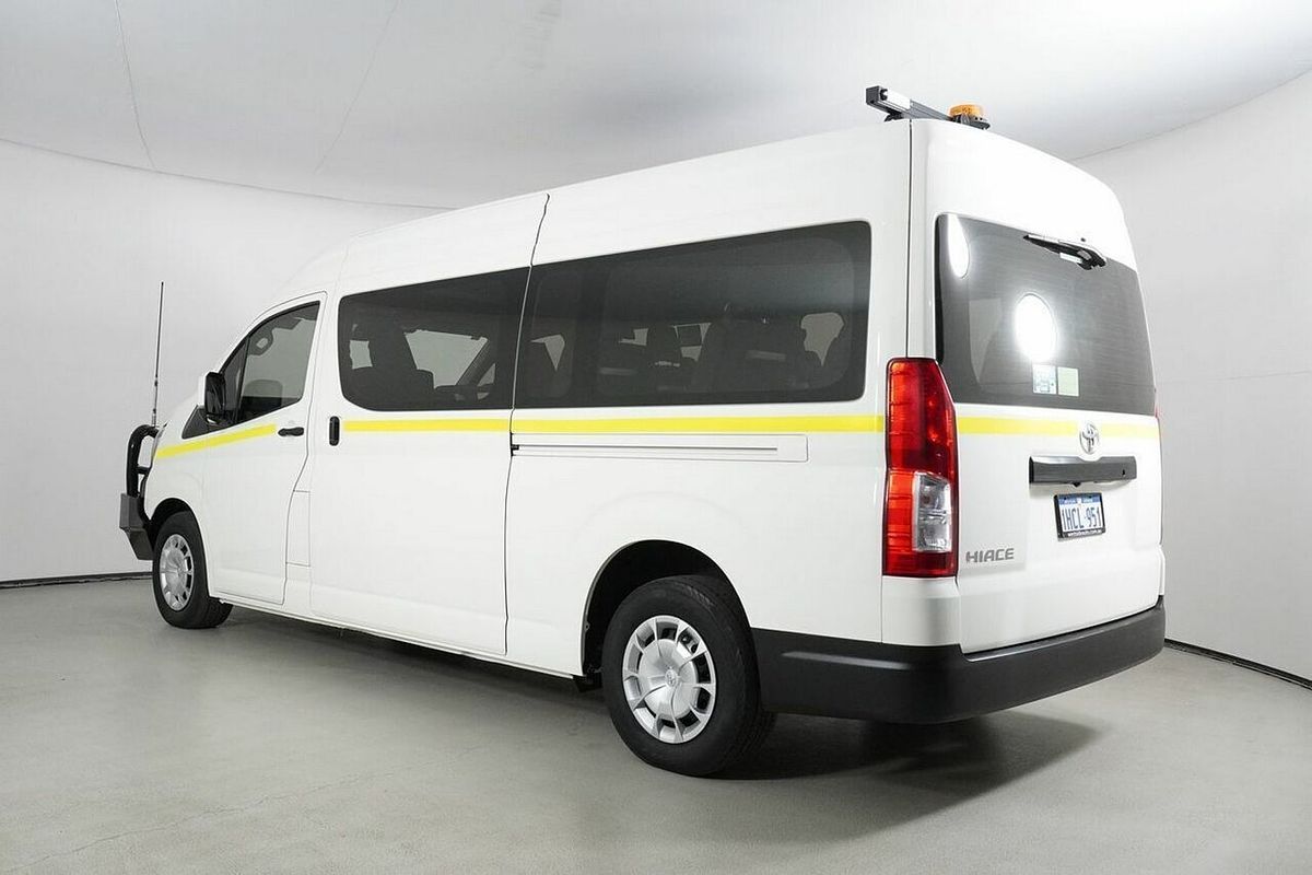 2020 Toyota HiAce Commuter (12 Seats) GDH322R