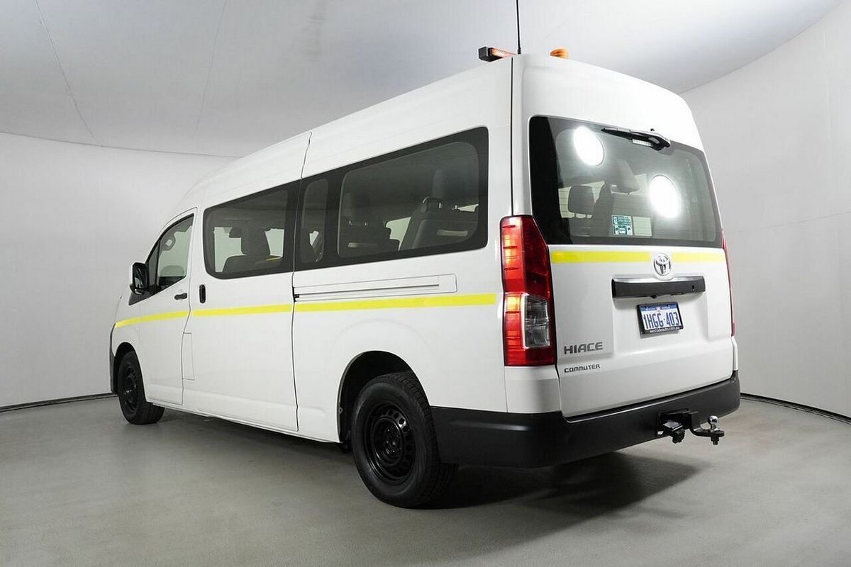 2020 Toyota HiAce Commuter (12 Seats) GDH322R