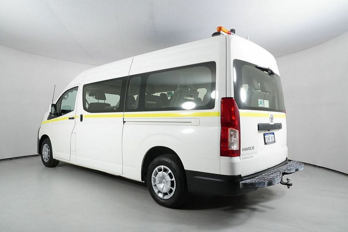 2019 Toyota HiAce Commuter (12 Seats) GDH322R