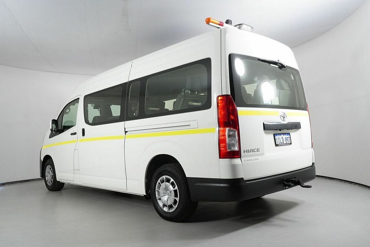 2022 Toyota HiAce Slwb Commuter (12 Seats) GDH322R