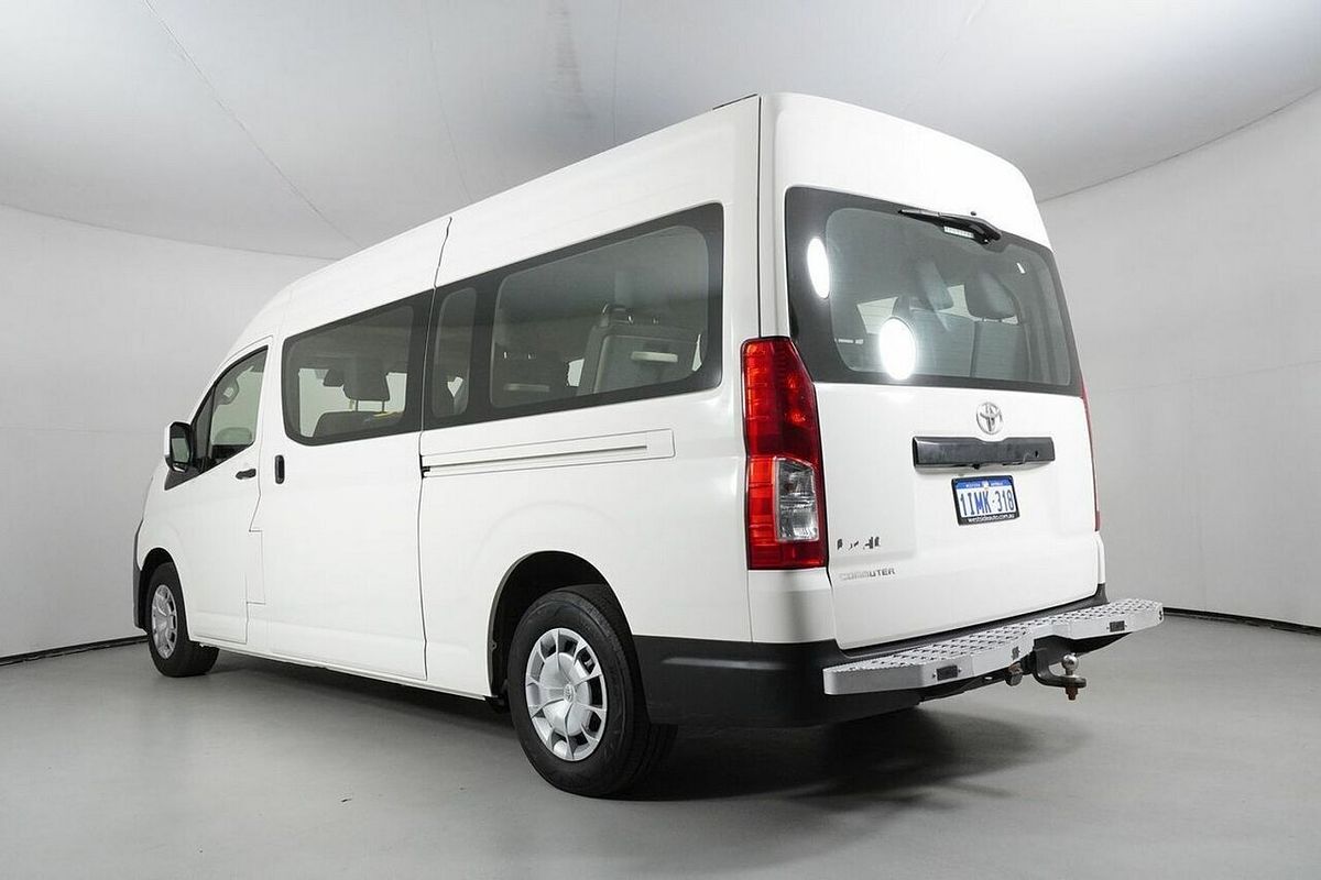 2020 Toyota HiAce Commuter (12 Seats) GDH322R