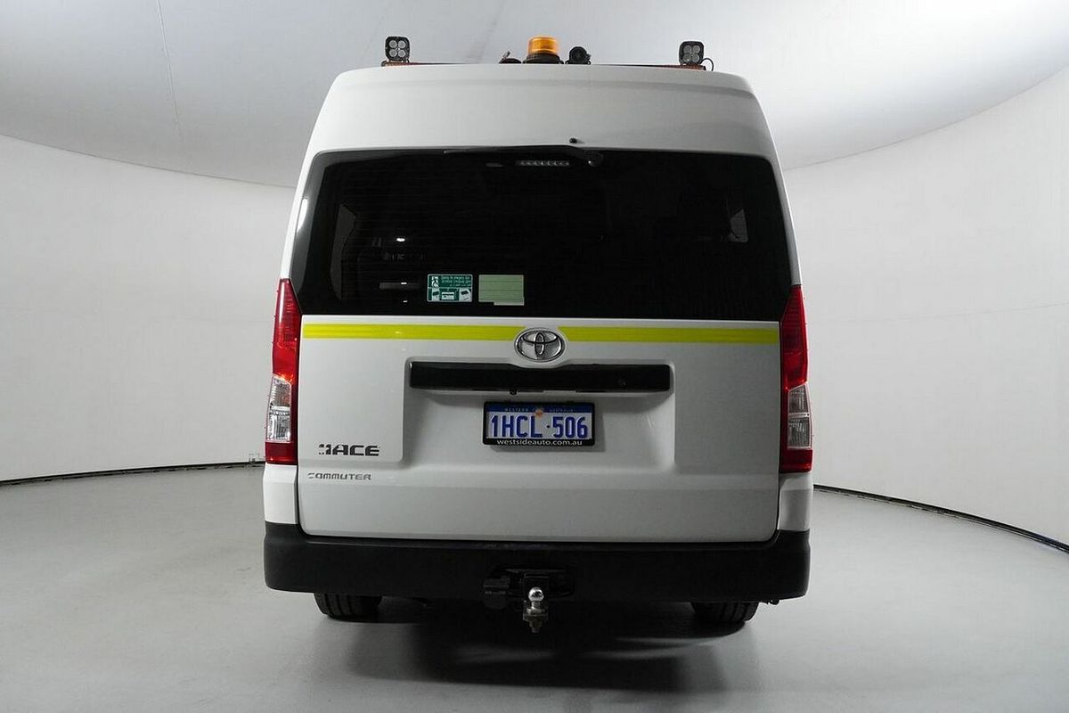 2020 Toyota HiAce Commuter (12 Seats) GDH322R