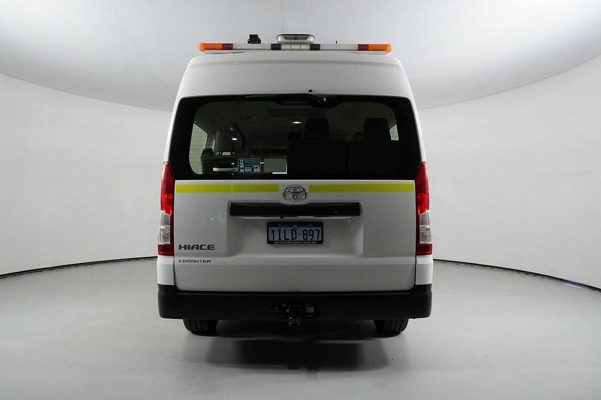 2022 Toyota HiAce Slwb Commuter (12 Seats) GDH322R