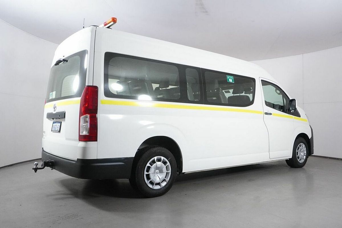 2020 Toyota HiAce Commuter (12 Seats) GDH322R