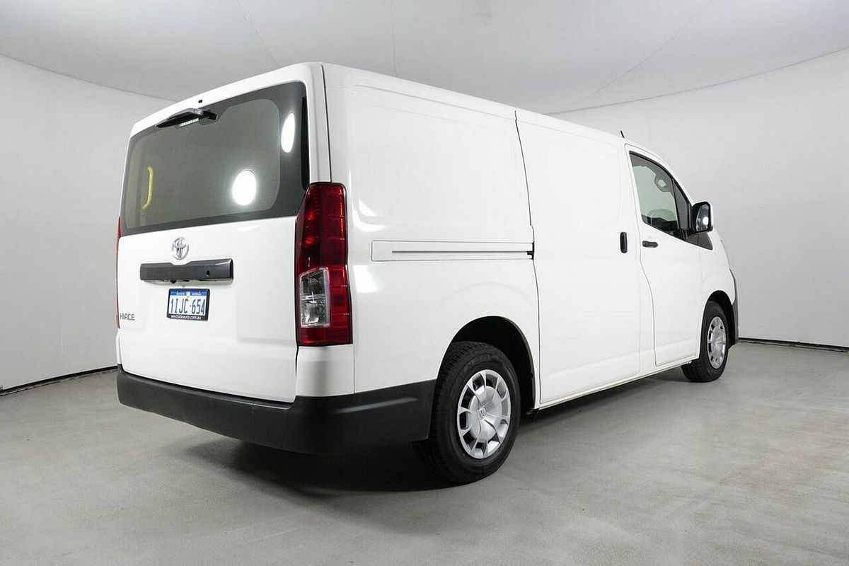 2020 Toyota HiAce LWB GDH300R
