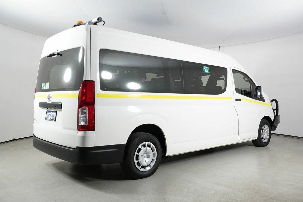 2020 Toyota HiAce Commuter (12 Seats) GDH322R