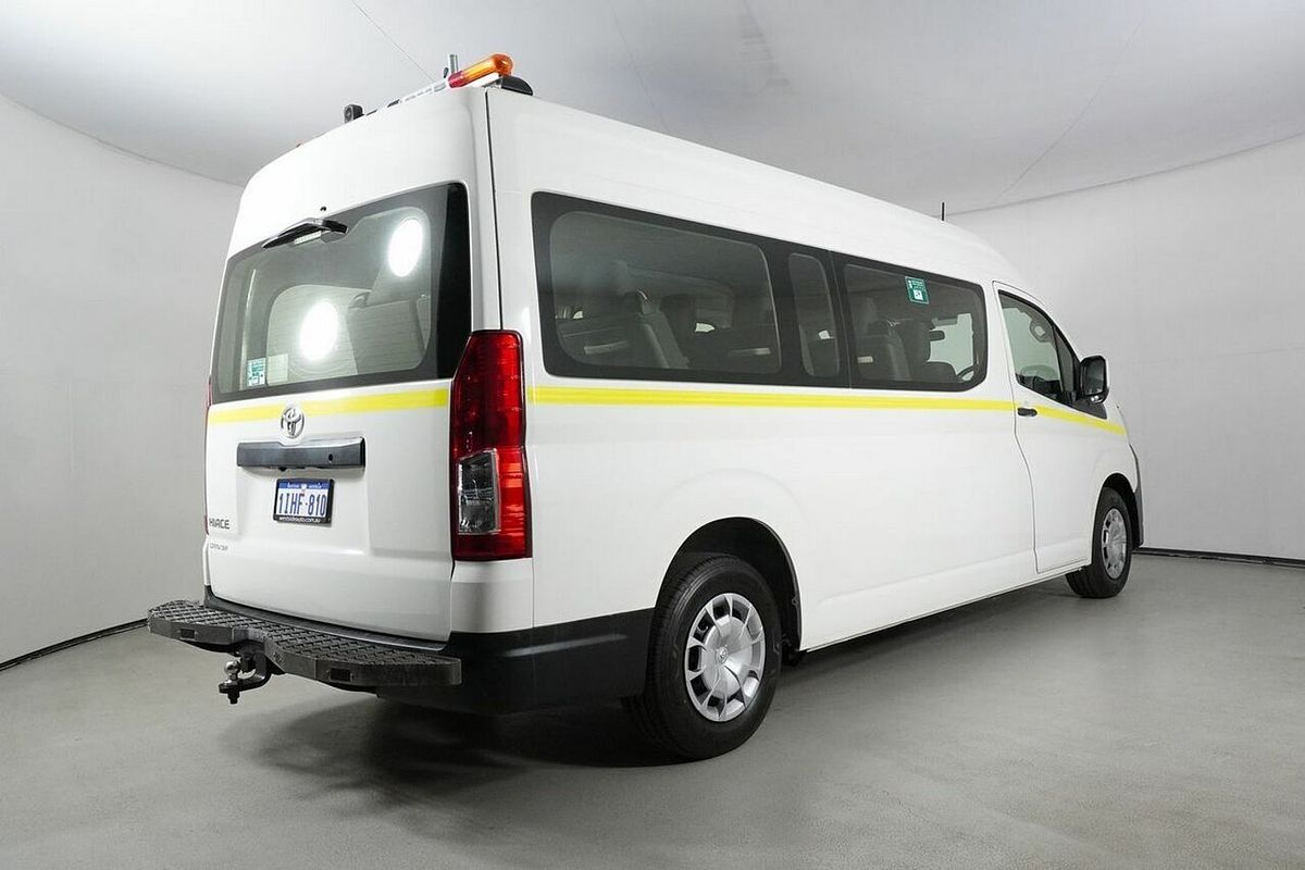 2019 Toyota HiAce Commuter (12 Seats) GDH322R
