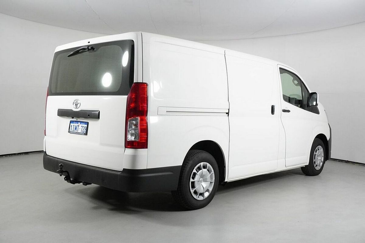 2021 Toyota HiAce LWB GDH300R
