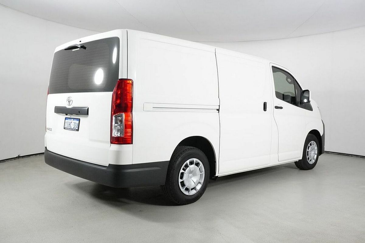2023 Toyota HiAce LWB GDH300R