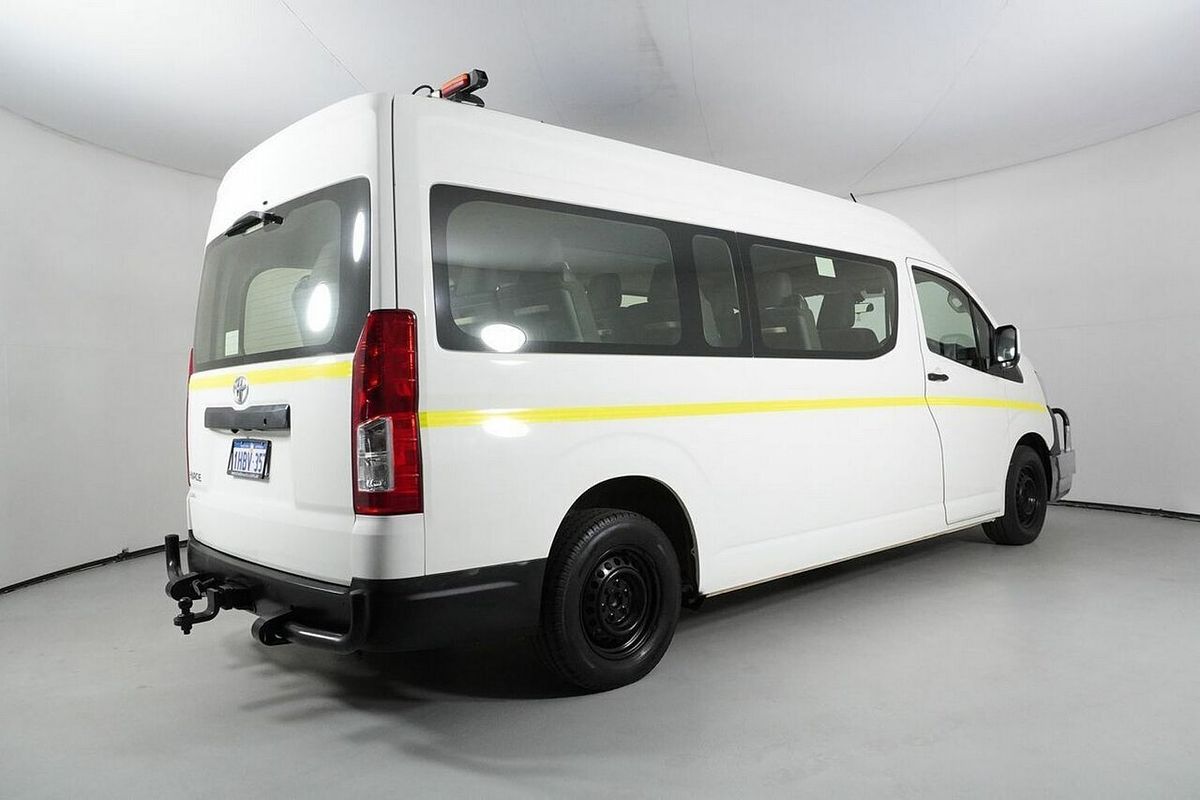 2020 Toyota HiAce Commuter (12 Seats) GDH322R