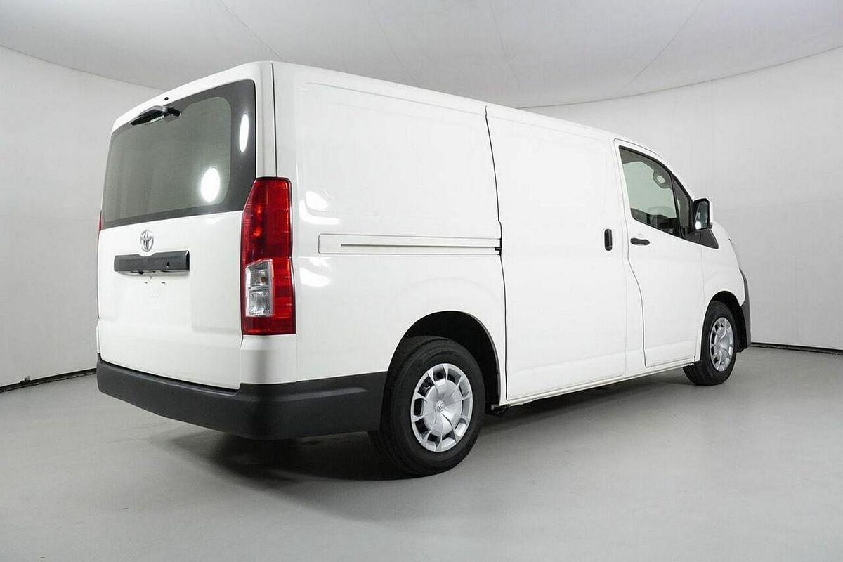 2021 Toyota HiAce LWB GDH300R