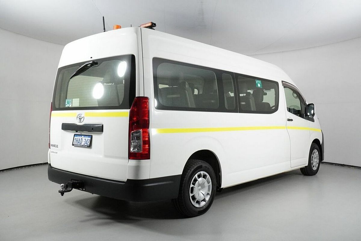 2020 Toyota HiAce Commuter (12 Seats) GDH322R