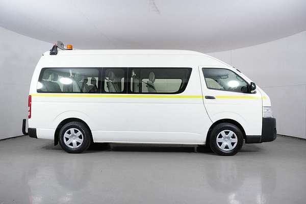 2018 Toyota HiAce Commuter KDH223R MY16