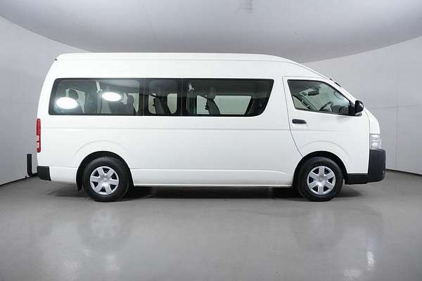 2018 Toyota HiAce Commuter KDH223R MY16