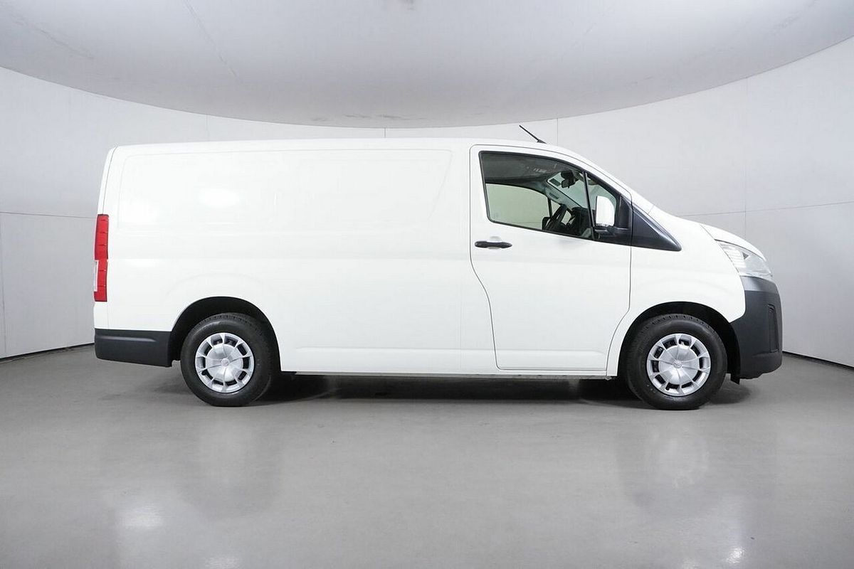 2024 Toyota HiAce LWB GDH300R