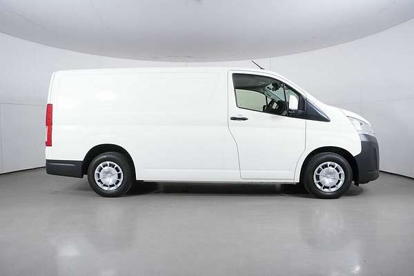 2024 Toyota HiAce LWB GDH300R