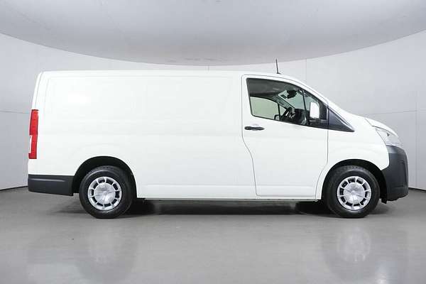 2024 Toyota HiAce LWB GDH300R