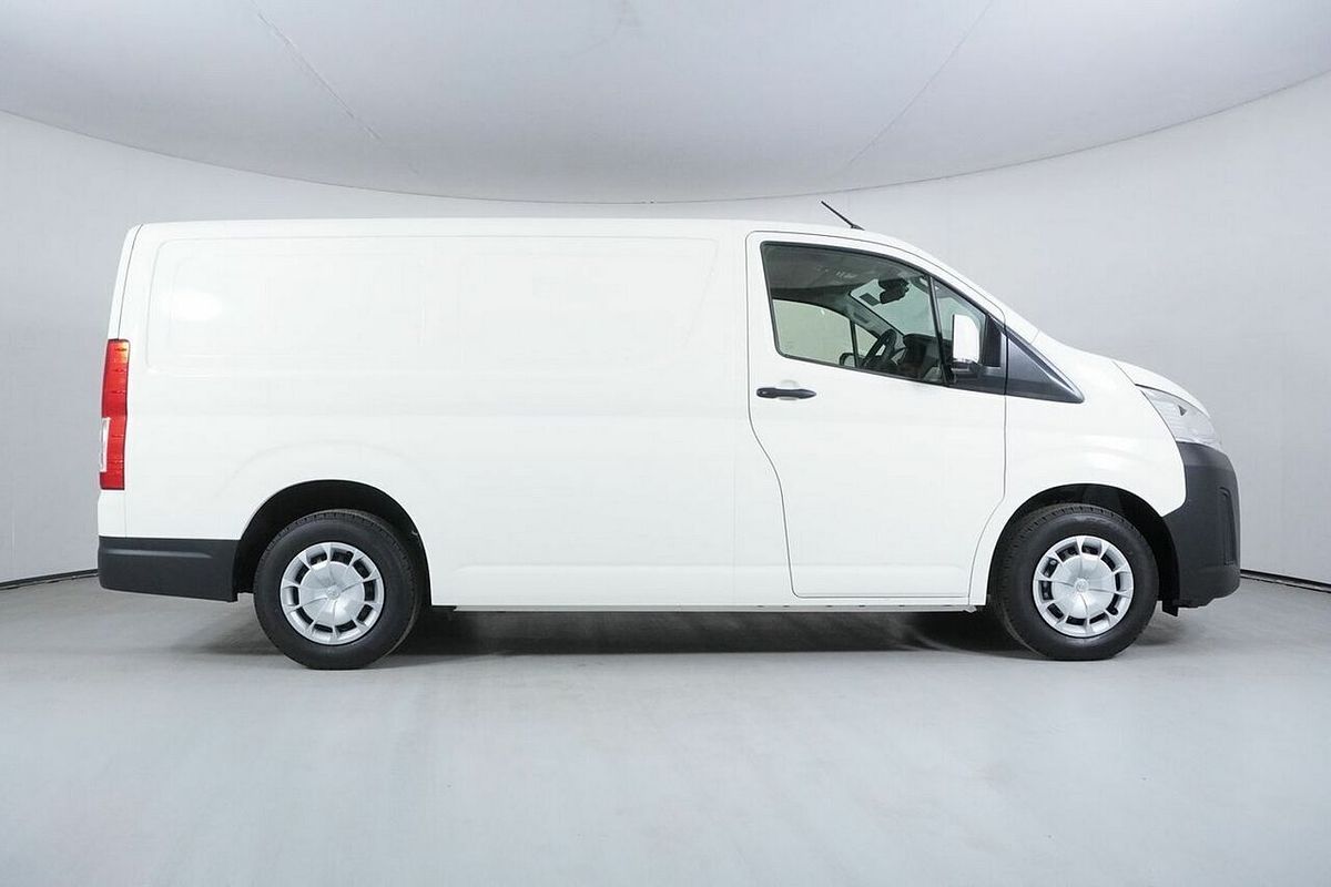 2024 Toyota HiAce LWB GDH300R