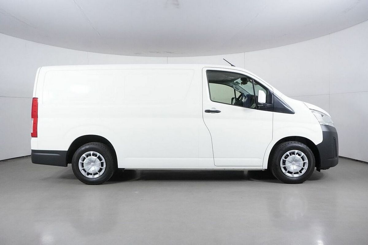 2024 Toyota HiAce LWB GDH300R