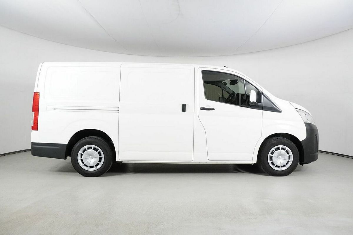 2023 Toyota HiAce LWB GDH300R