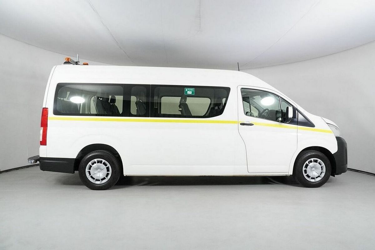 2019 Toyota HiAce Commuter (12 Seats) GDH322R