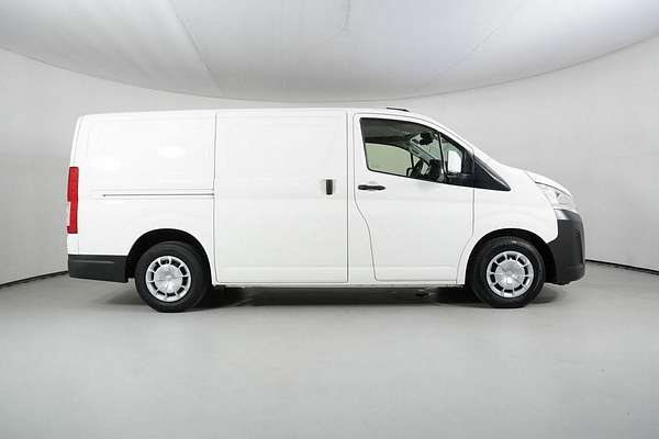2021 Toyota HiAce LWB GDH300R