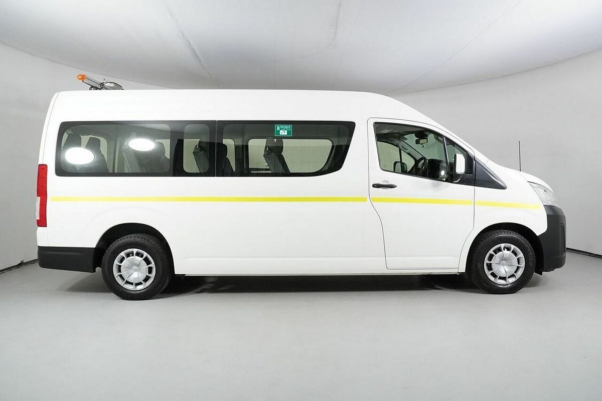 2022 Toyota HiAce Slwb Commuter (12 Seats) GDH322R