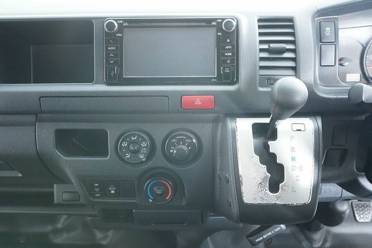 2018 Toyota HiAce Commuter KDH223R MY16