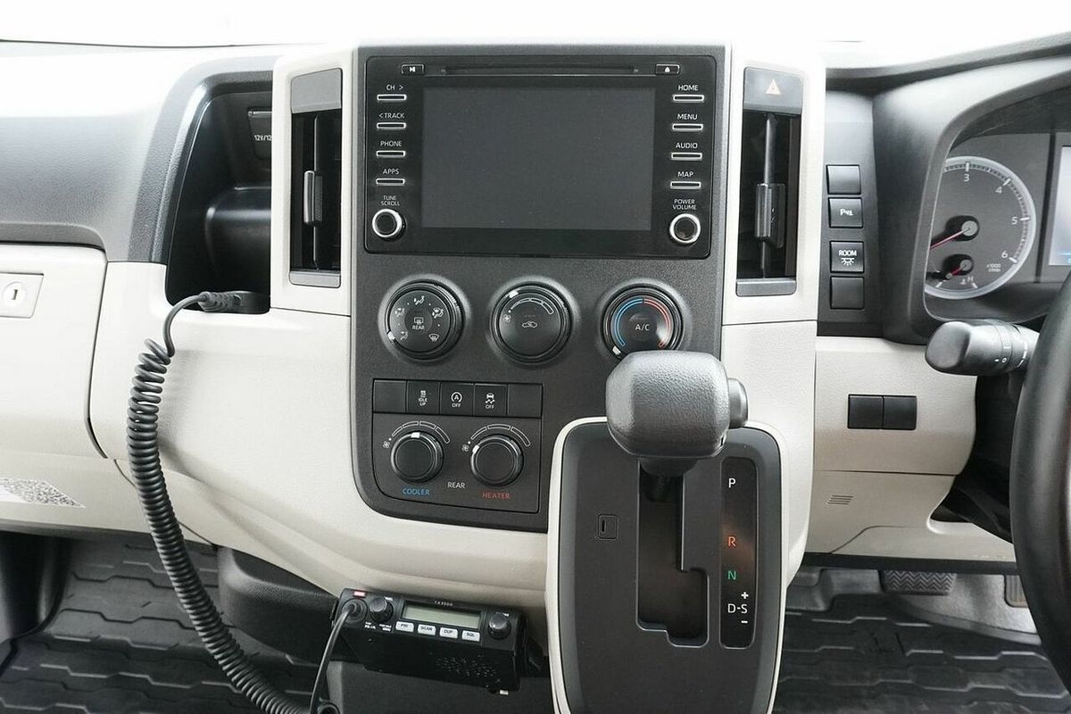 2020 Toyota HiAce Commuter (12 Seats) GDH322R